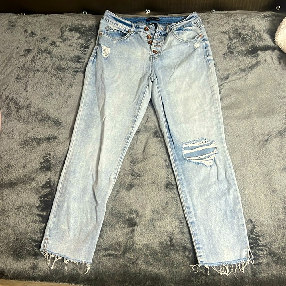 Sincerely Jules blue denim jeans ankle and cropped. Size 5/27. In good condition